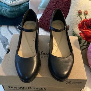Clarks Black Mary Jane Heels